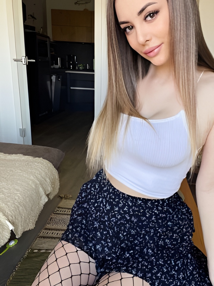 Индивидуалка Дина, доступна для личного знакомства от 2000 руб