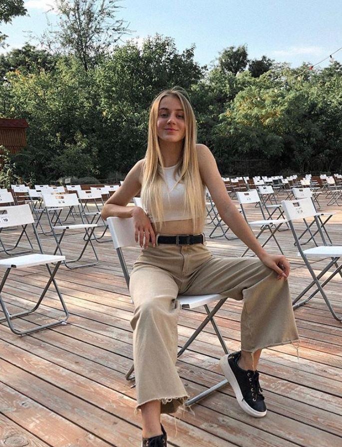 🎥 ДАРЬЯ привлекальеная девушка из Качканара цена от 5000 руб