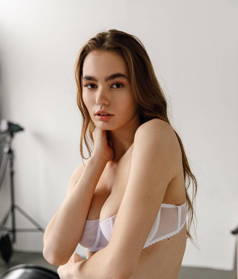 Маринка привлекальеная девушка из Качканара цена от 6000 руб