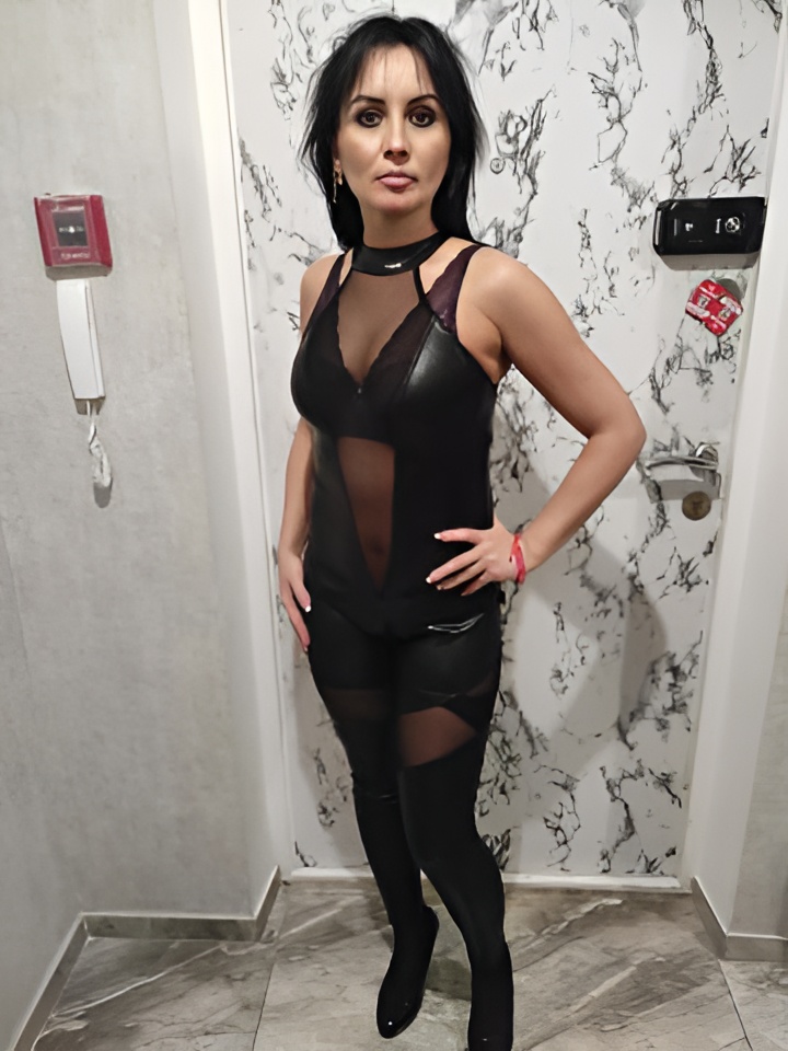 Индивидуалка Мирослава, доступна для личного знакомства от 10000 руб