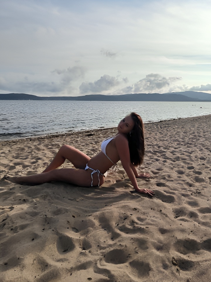 Индивидуалка Юна, доступна для личного знакомства от 10000 руб