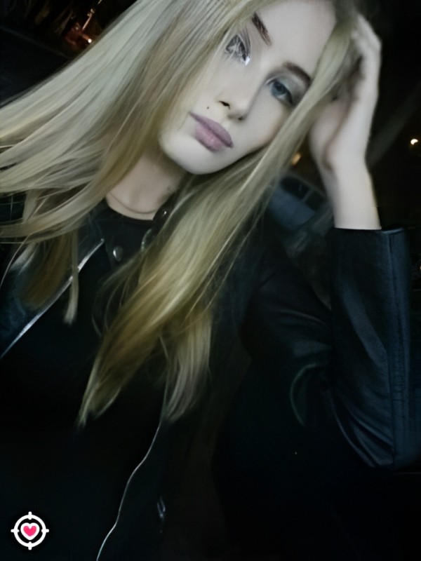 Олечка привлекательная девушка из Качканара цена от 2000 руб