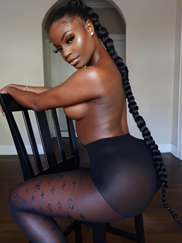 Сабина привлекательная девушка из Качканара цена от 5000 руб