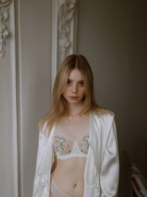 Оленька фото 5